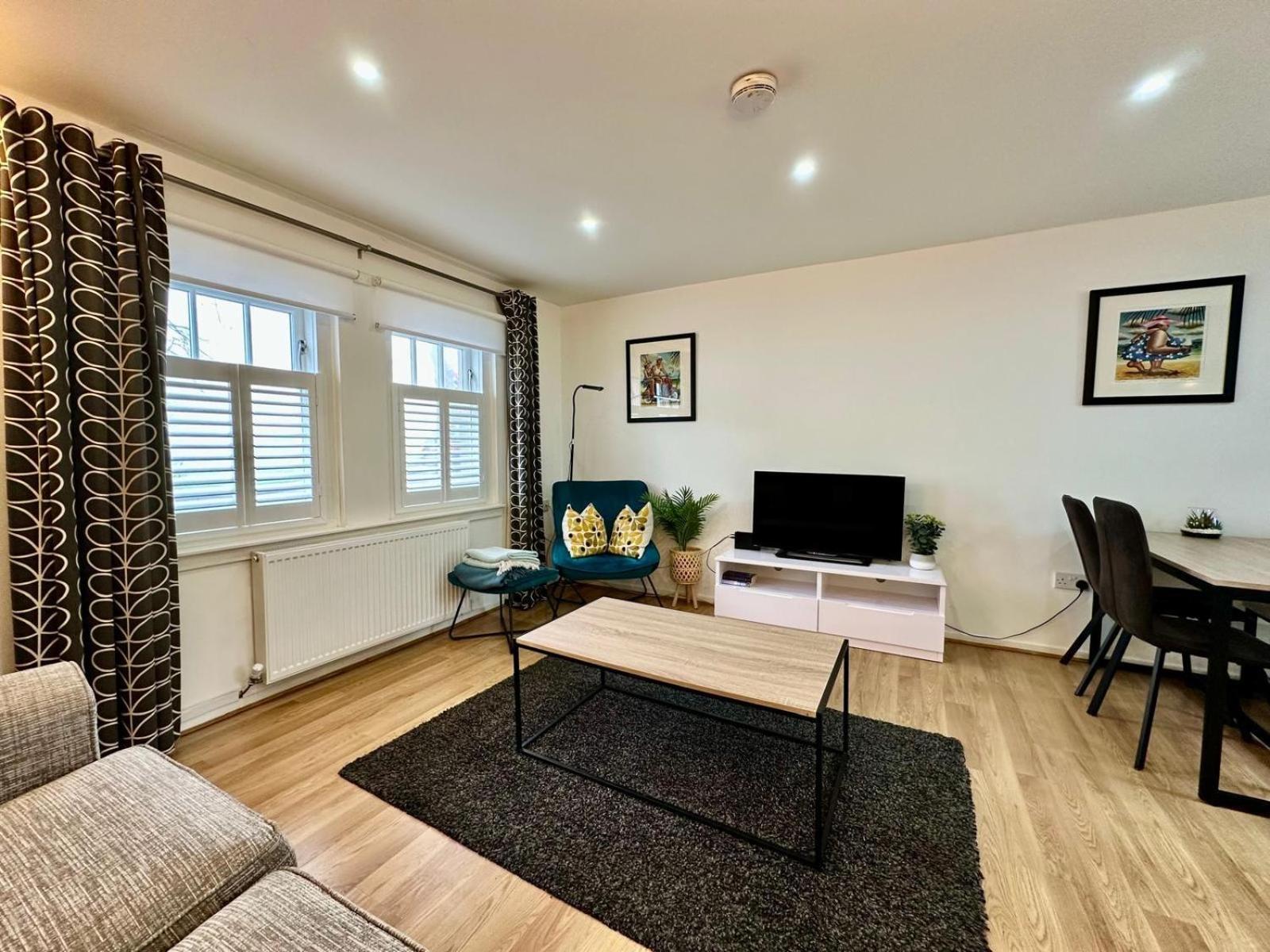 Fifty Five On Gilmour Street Apartment Eaglesham Bagian luar foto